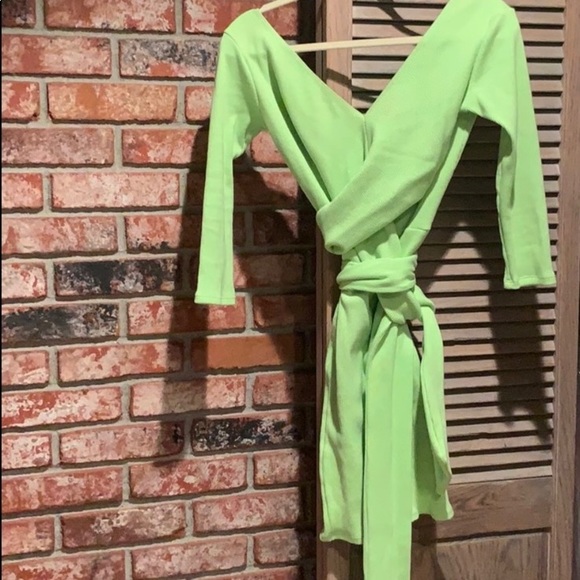 The Line by K Saloma wrap dress in lime/ green S - Picture 2 of 5